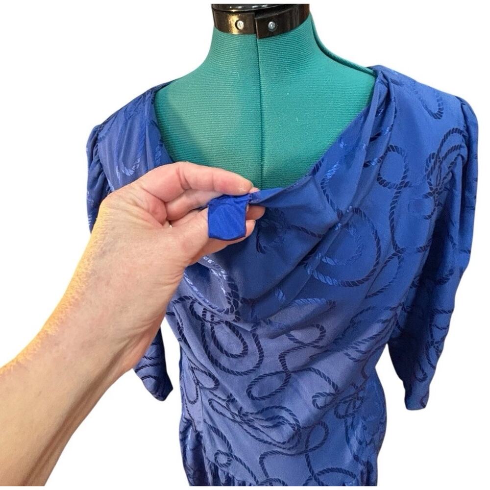 1980s Pauline Trigère Cobalt Silk Jacquard Dress 44” Bust Power Shoulders USA - Picture 6 of 10